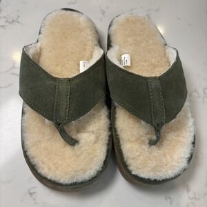 LL Bean Wicked Good Shearling Flip Flops Slippers Olive Green Women's SZ 5 Cozy